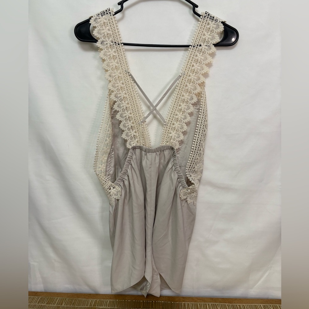 NWT Flora Nikrooz Blythe Lace Romper Size Large - Picture 9 of 11